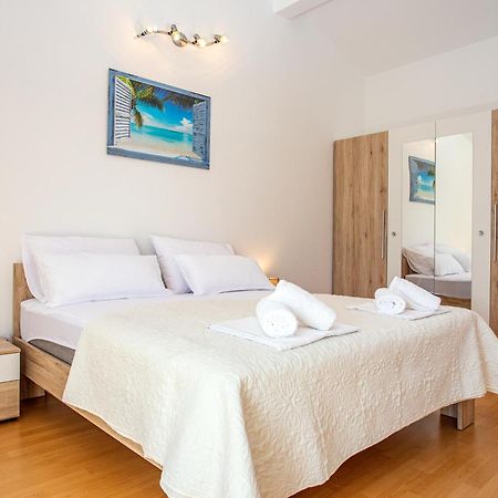 Apartments Adisa โอมิช ภายนอก รูปภาพ